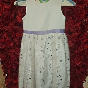 Cinderella Kids Dress in White & Purple Size 6 LIKE NEW